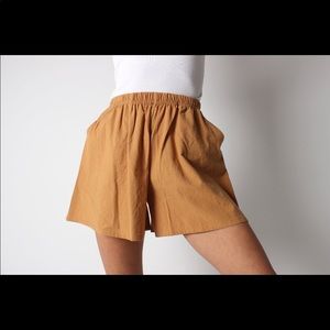 Cotton/linen high waist flared leg minimal shorts